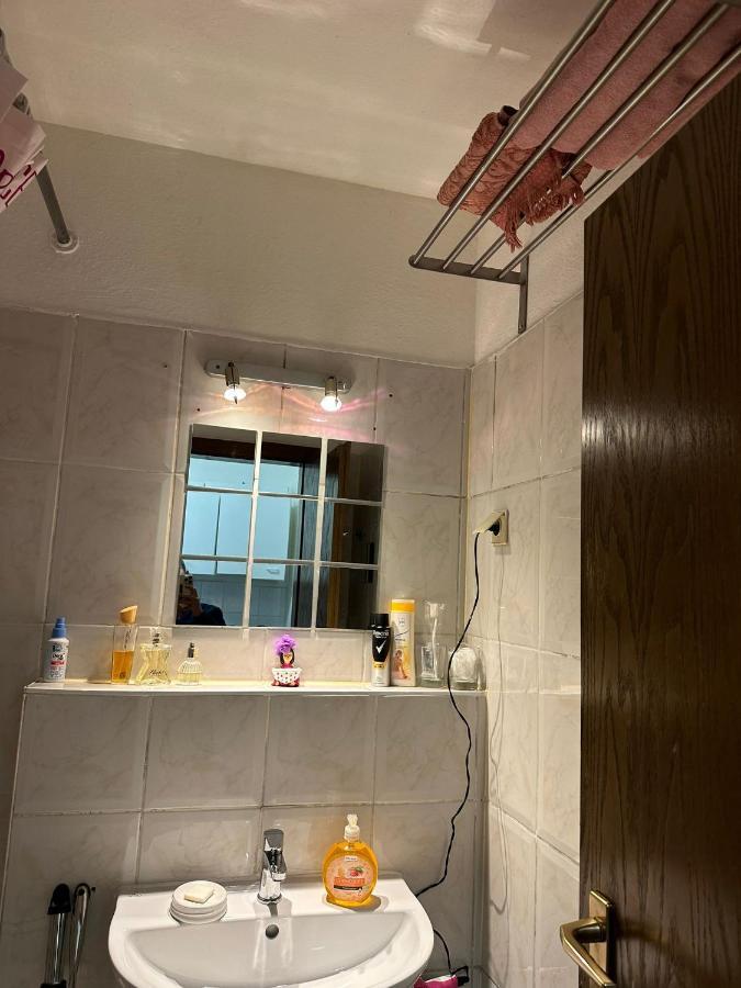 Jasmin'S Apartment Κρέφελντ Εξωτερικό φωτογραφία