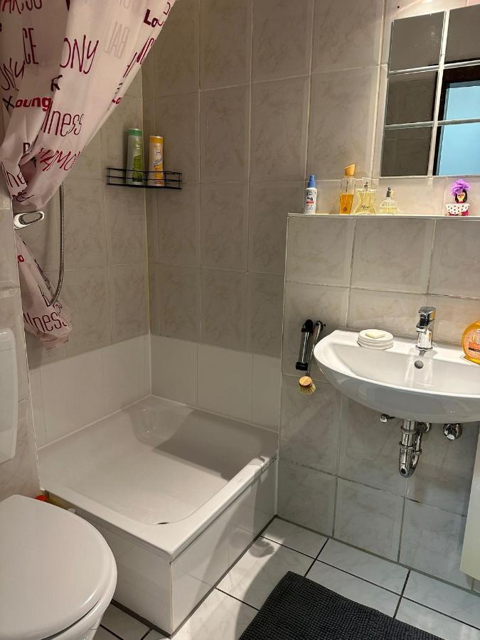 Jasmin'S Apartment Κρέφελντ Εξωτερικό φωτογραφία